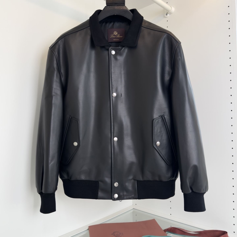 L0r0 P1ana outwear